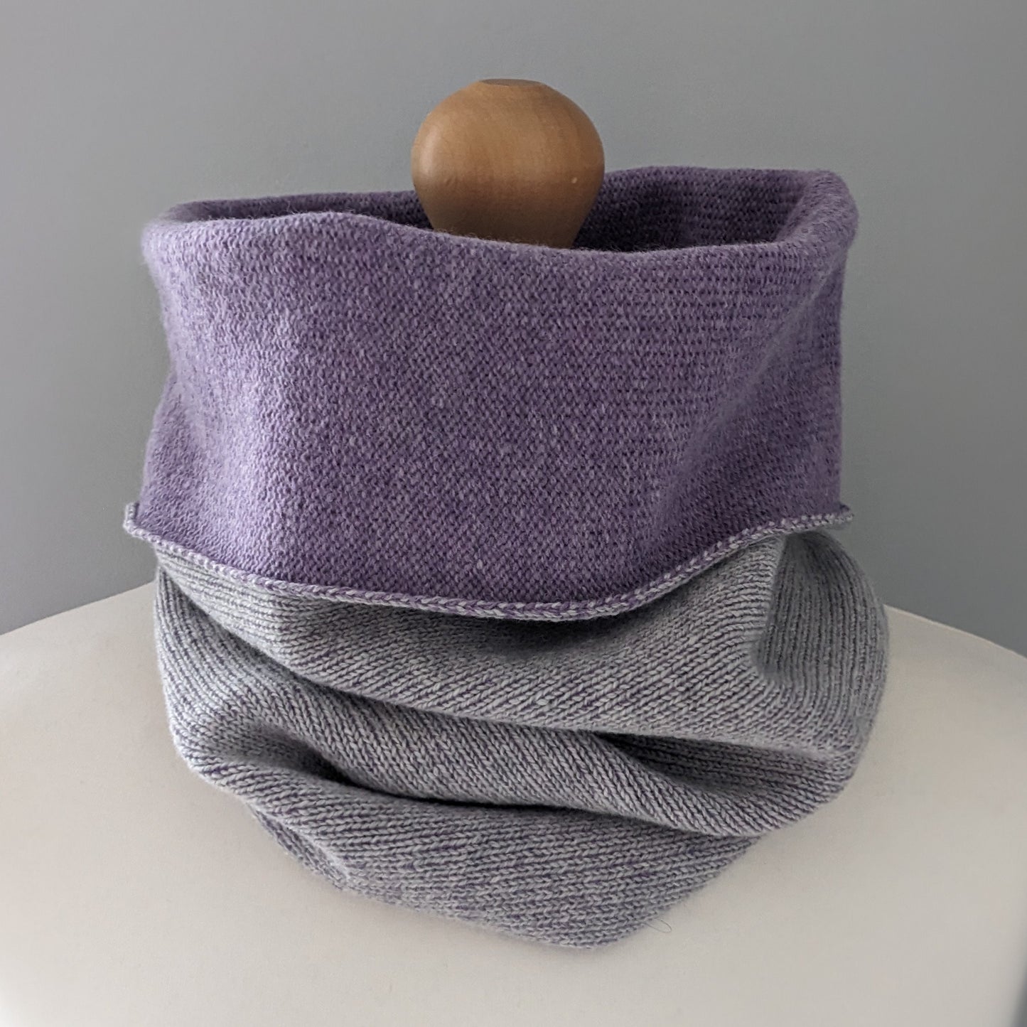 Reversible merino wool snood pale grey and lilac