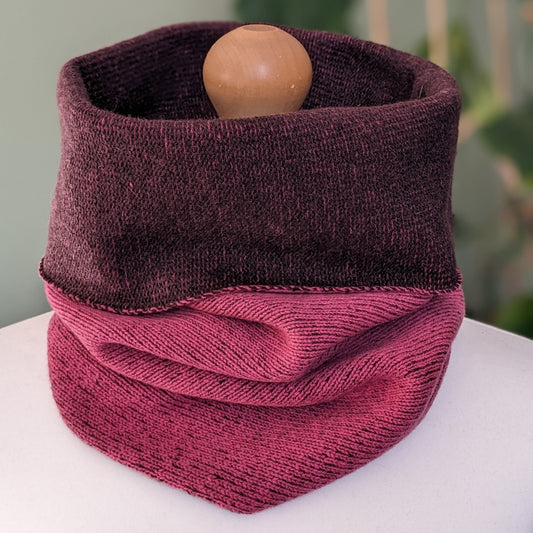 Reversible merino wool snood pink and brown
