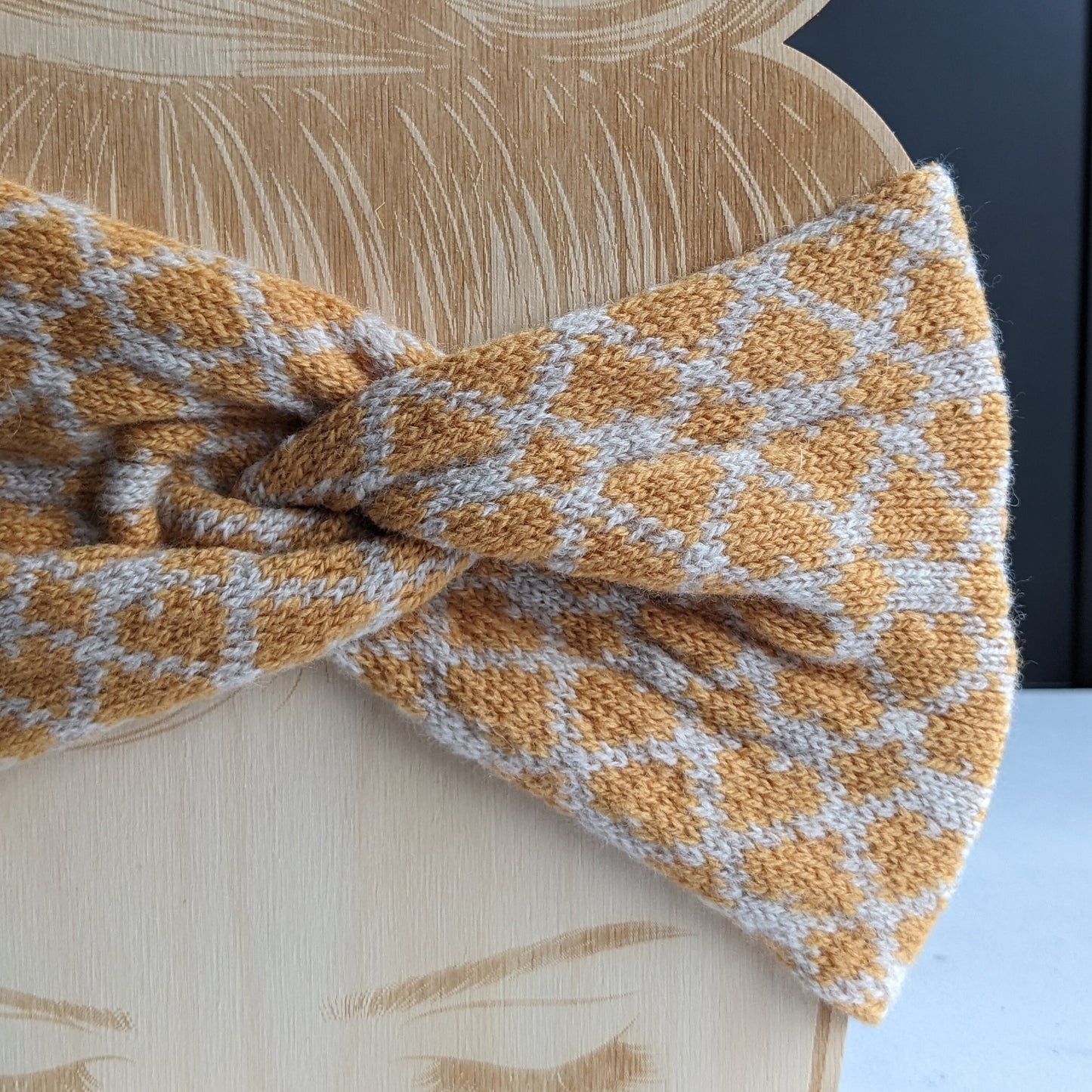 Merino wool ear warmer knitted headband linen with golden yellow hearts