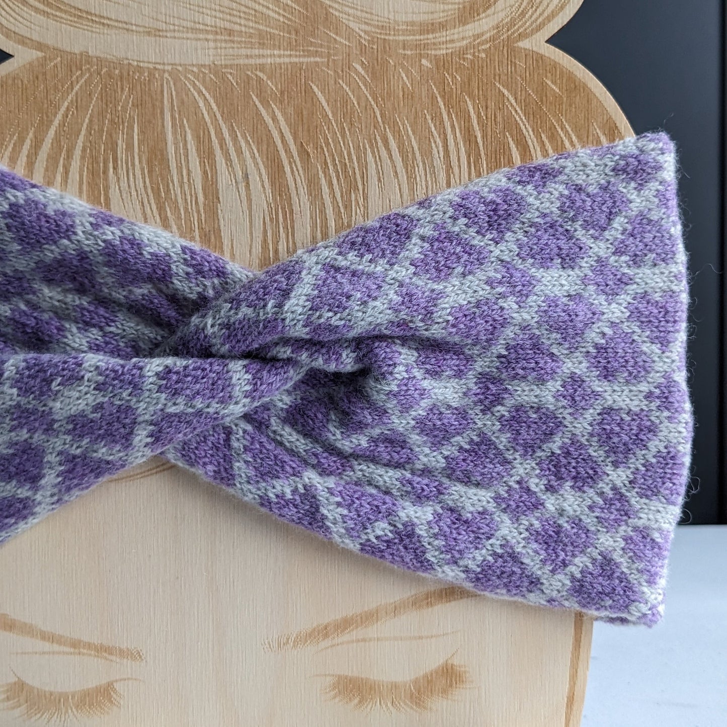Merino wool ear warmer knitted headband pale grey with purple hearts